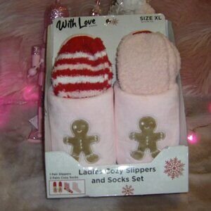 Pink Gingerbread Fuzzy Slippers & Socks *3 Piece Set* Women's Sizes Boxed